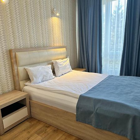 Hotel Lile Тбілісі Екстер'єр фото