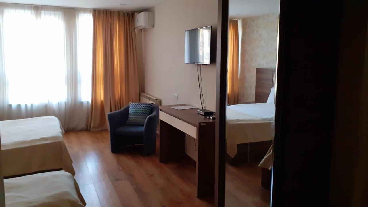 Hotel Lile Тбілісі Екстер'єр фото