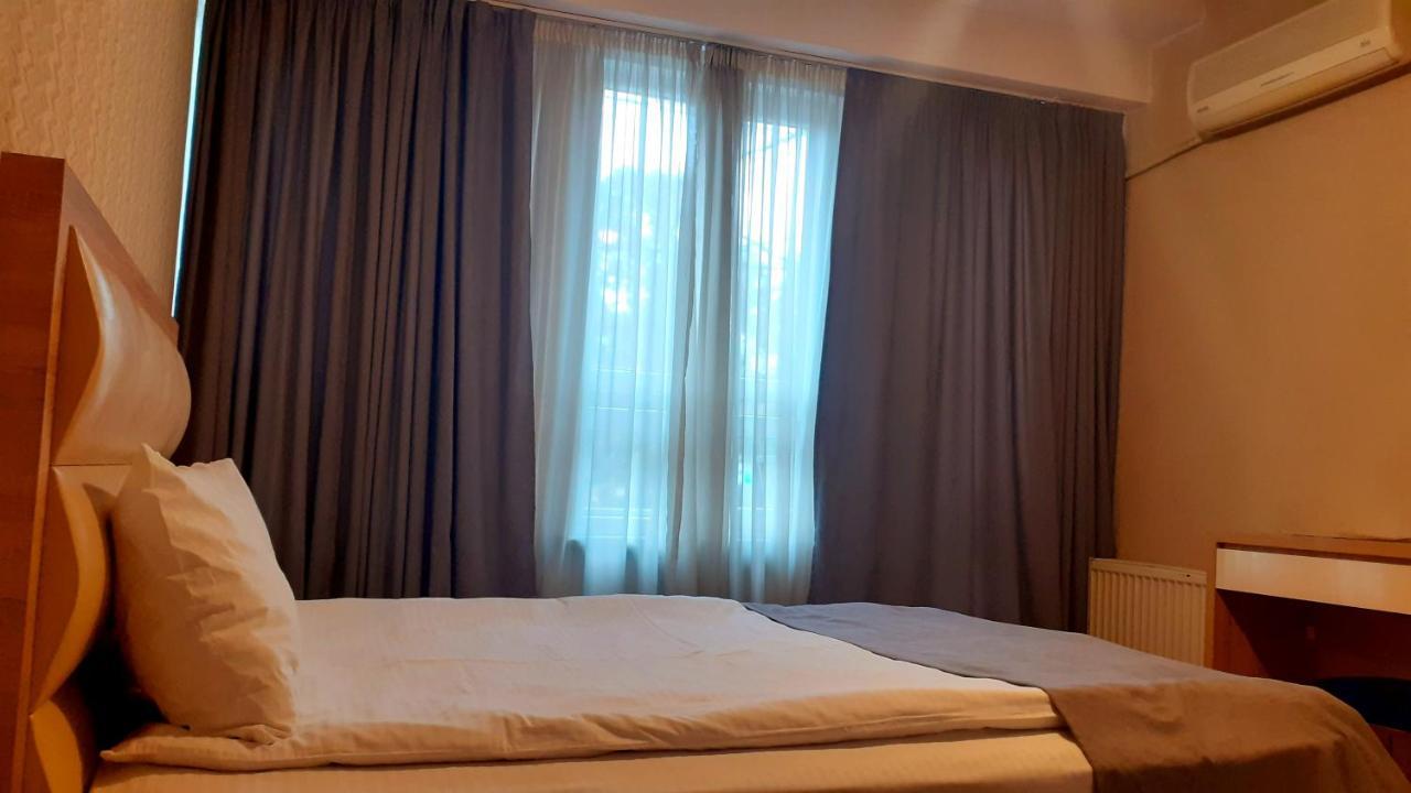 Hotel Lile Тбілісі Екстер'єр фото