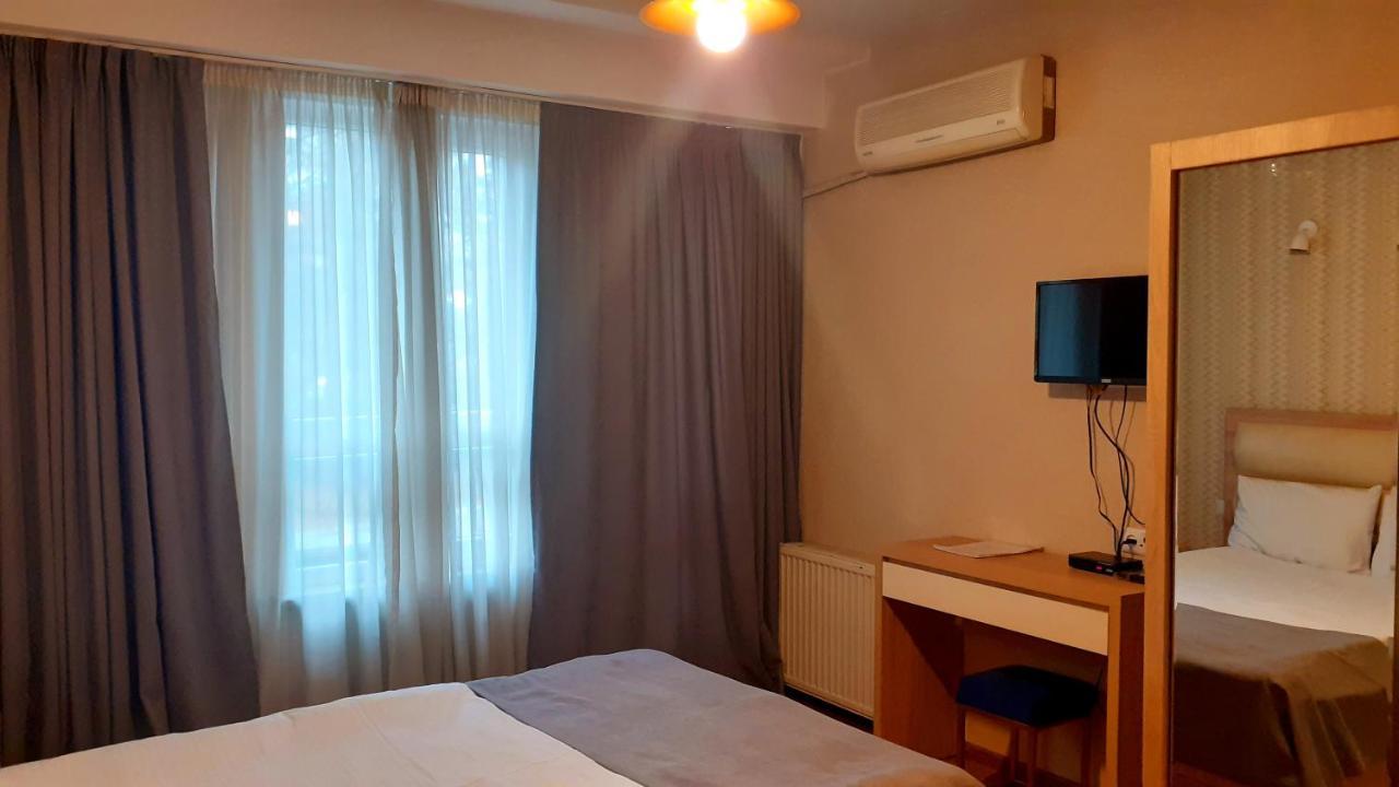 Hotel Lile Тбілісі Екстер'єр фото