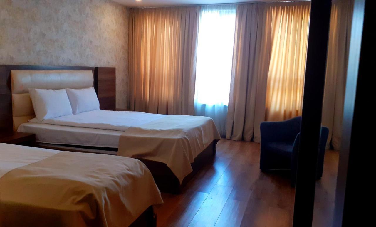 Hotel Lile Тбілісі Екстер'єр фото