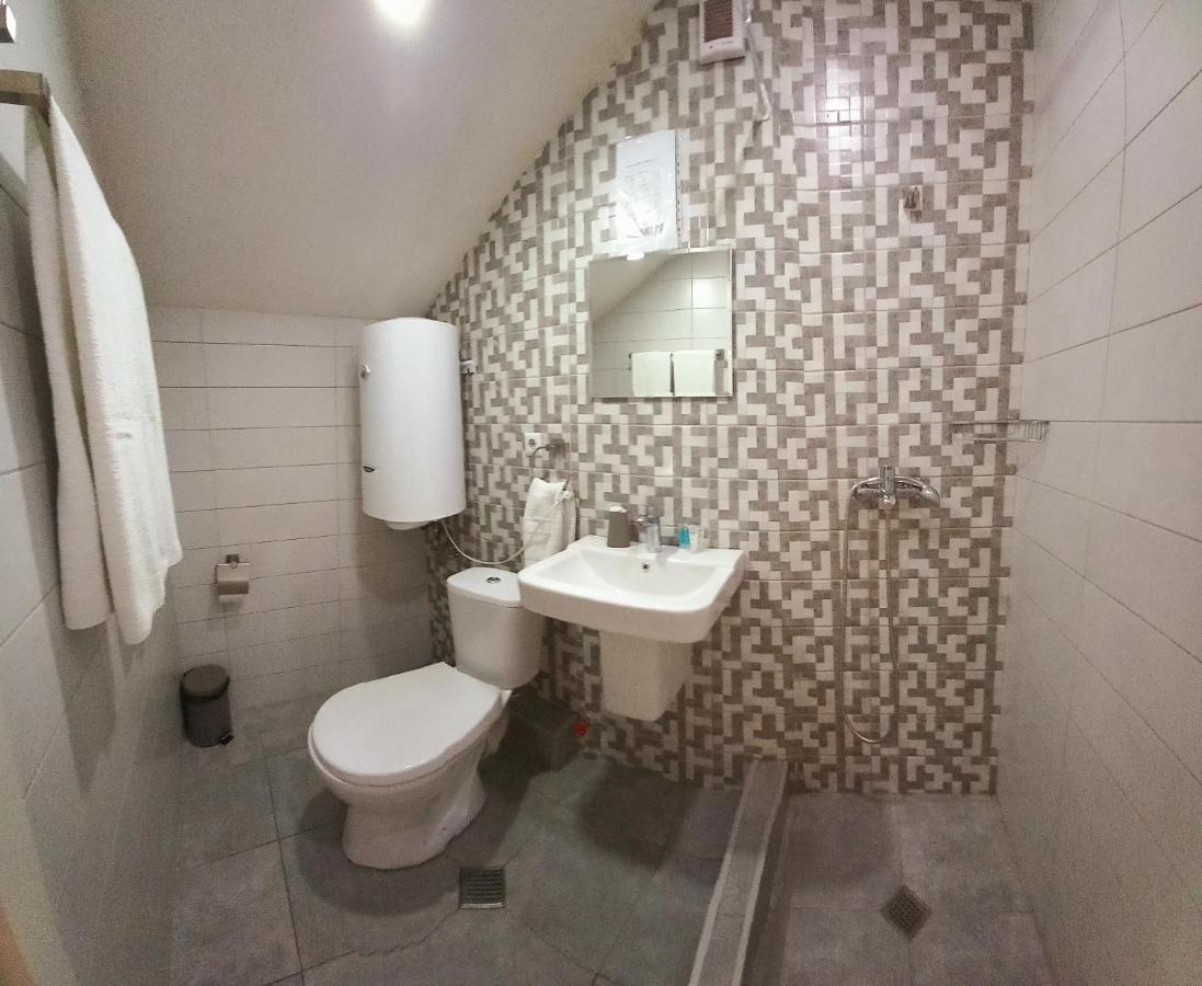Hotel Lile Тбілісі Екстер'єр фото