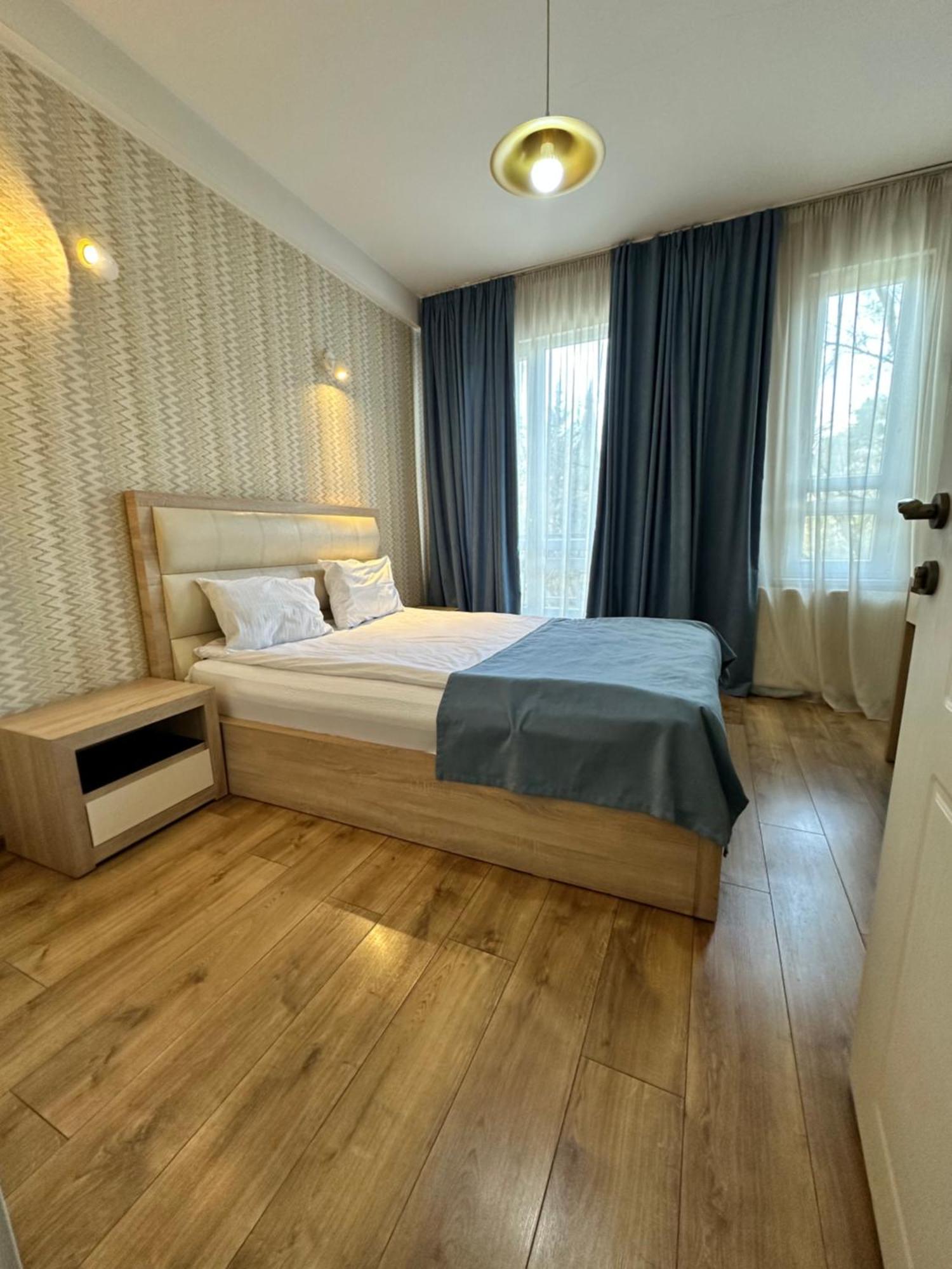Hotel Lile Тбілісі Екстер'єр фото