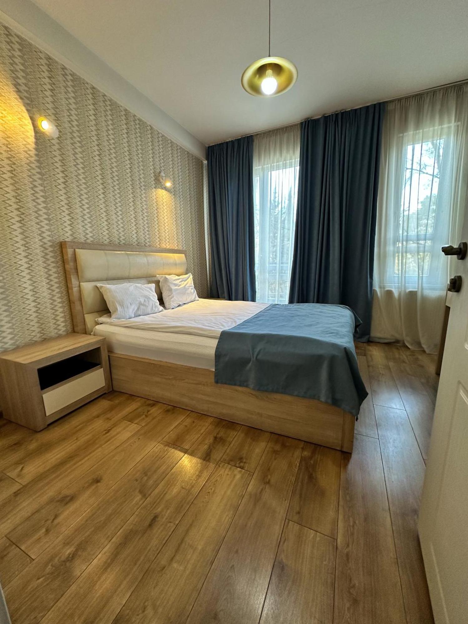 Hotel Lile Тбілісі Екстер'єр фото